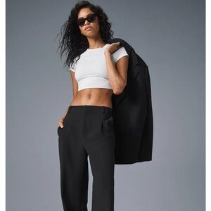 Alo Yoga Women’s Black Tailored Pants - Classic Straight Leg